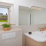 Ivi -two Bedroom With Swimming Pool * Gruda
