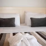 Ivi -two Bedroom With Swimming Pool *
