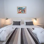 Ivi -two Bedroom With Swimming Pool *