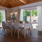 Ivi -two Bedroom With Swimming Pool Villa