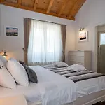Ivi -two Bedroom With Swimming Pool