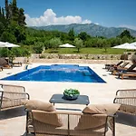 Ivi -two Bedroom With Swimming Pool * Gruda