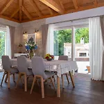 Villa Ivi -two Bedroom With Swimming Pool Gruda