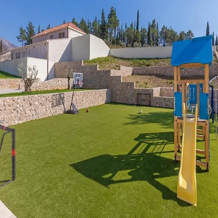 Ivi -two Bedroom With Swimming Pool * Gruda