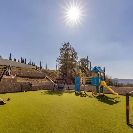 Villa Ivi -two Bedroom With Swimming Pool