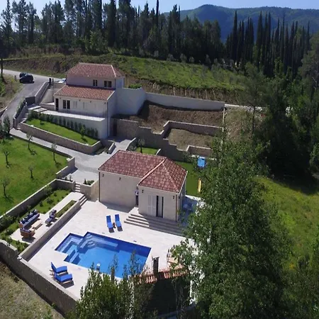 Villa Ivi -two Bedroom With Swimming Pool Gruda