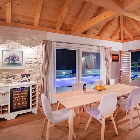 Ivi -two Bedroom With Swimming Pool Villa