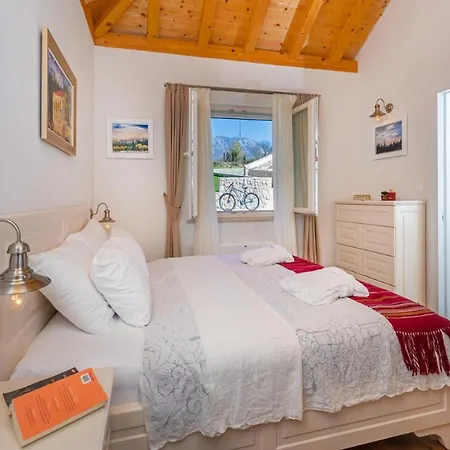 Villa Ivi -two Bedroom With Swimming Pool Gruda