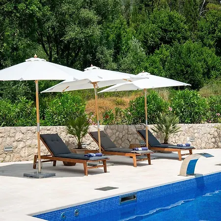 Villa Ivi -two Bedroom With Swimming Pool *