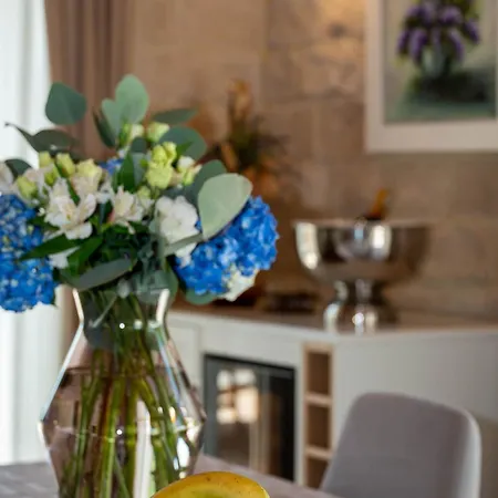 Ivi -two Bedroom With Swimming Pool