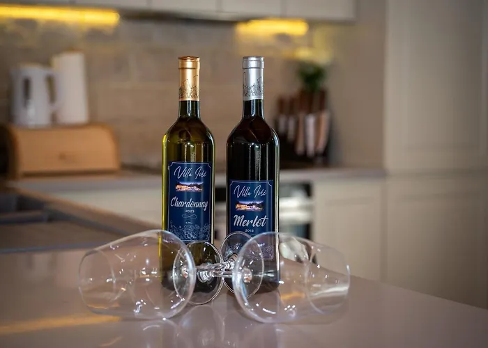 Villa Ivi -two Bedroom With Swimming Pool *