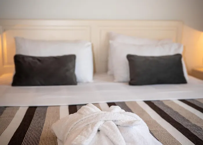 Ivi -two Bedroom With Swimming Pool *