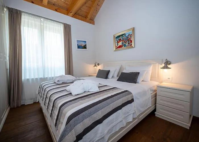 Ivi -two Bedroom With Swimming Pool *