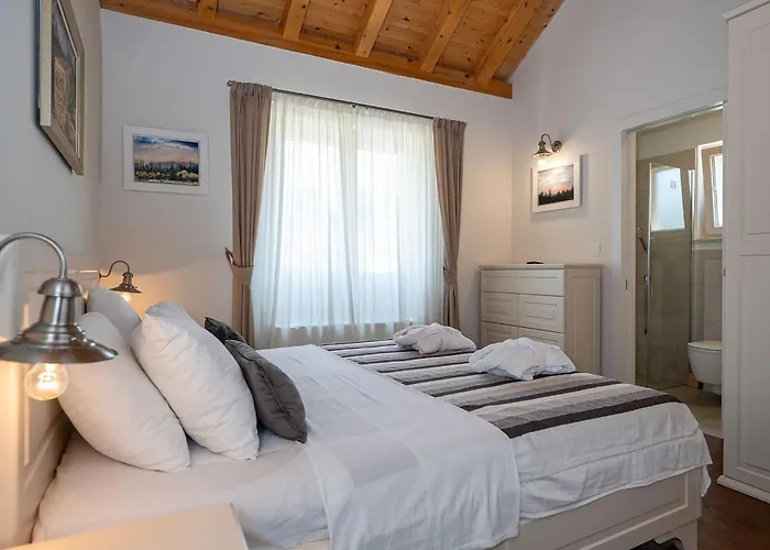 Ivi -two Bedroom With Swimming Pool