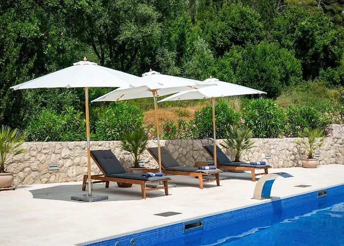 Villa Ivi -two Bedroom With Swimming Pool *