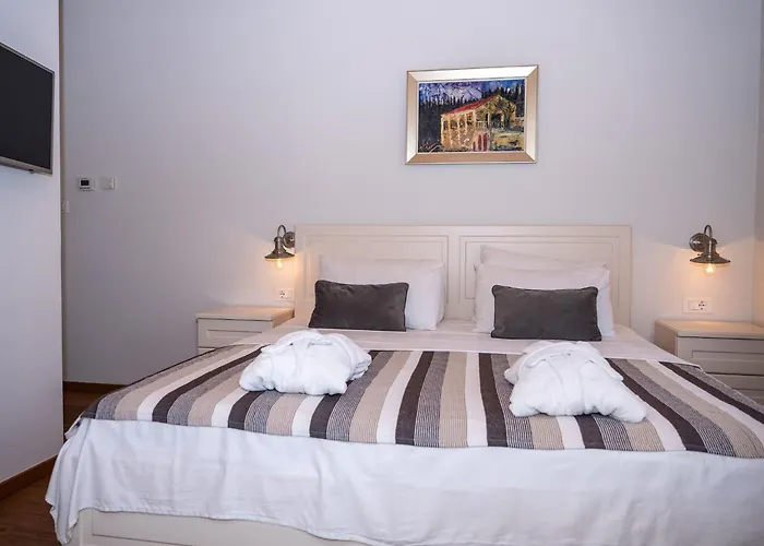 Villa Ivi -two Bedroom With Swimming Pool *