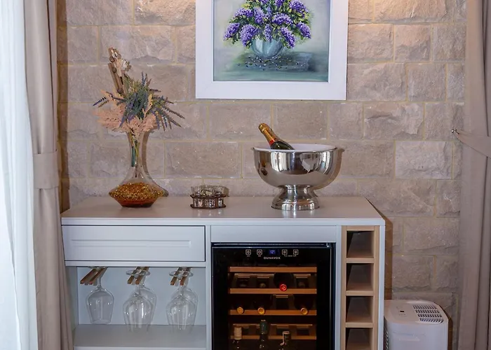 Villa Ivi -two Bedroom With Swimming Pool