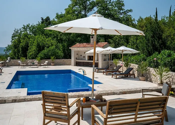 Ivi -two Bedroom With Swimming Pool Villa