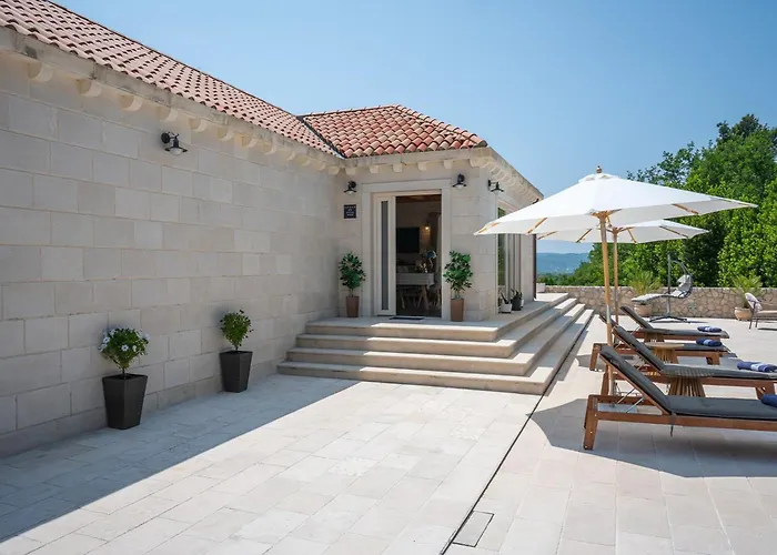 Ivi -two Bedroom With Swimming Pool Gruda