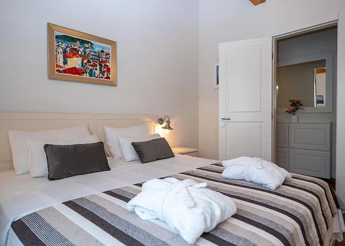 Ivi -two Bedroom With Swimming Pool