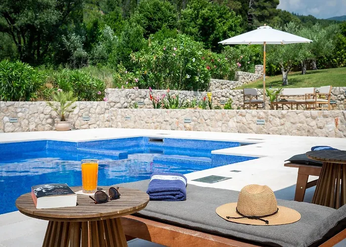 Villa Ivi -two Bedroom With Swimming Pool