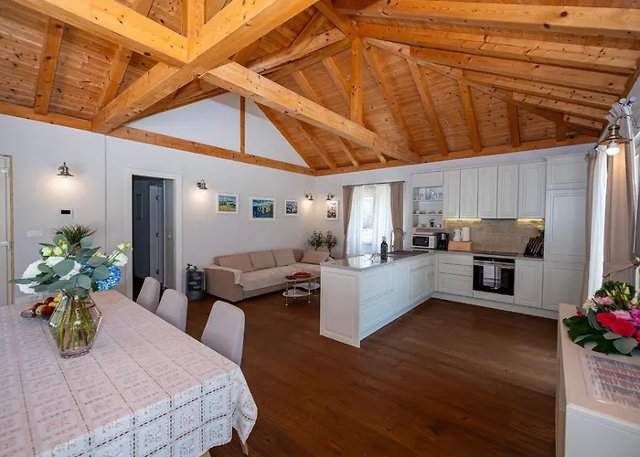 Ivi -two Bedroom With Swimming Pool Gruda