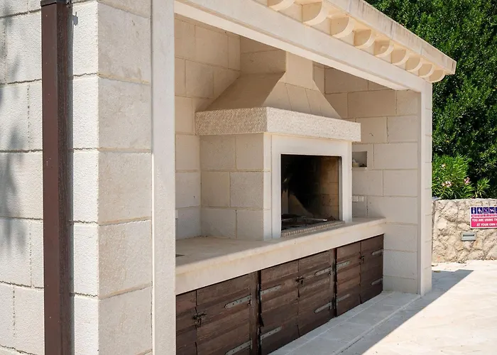 Ivi -two Bedroom With Swimming Pool * Gruda